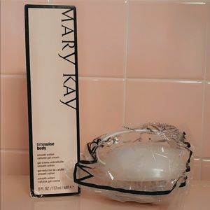 MaryKay Smooth-Action Set